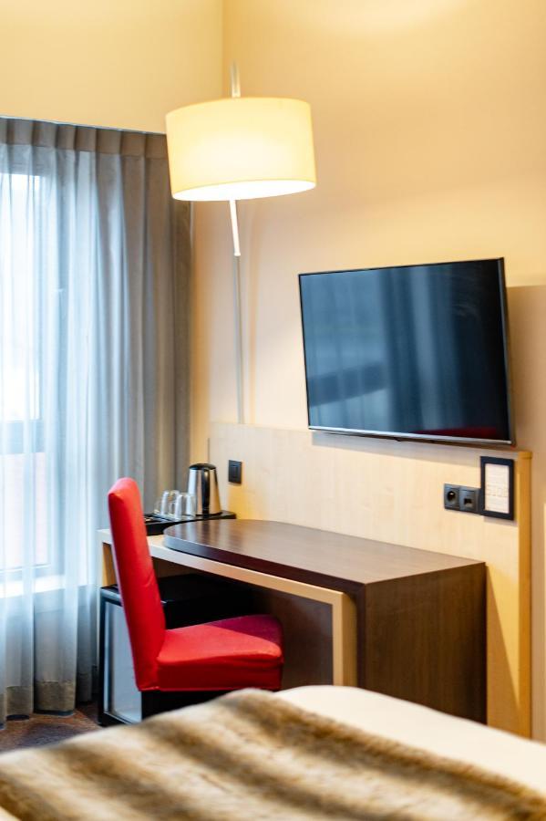 Hotel & Aparthotel Alize Mouscron Esterno foto