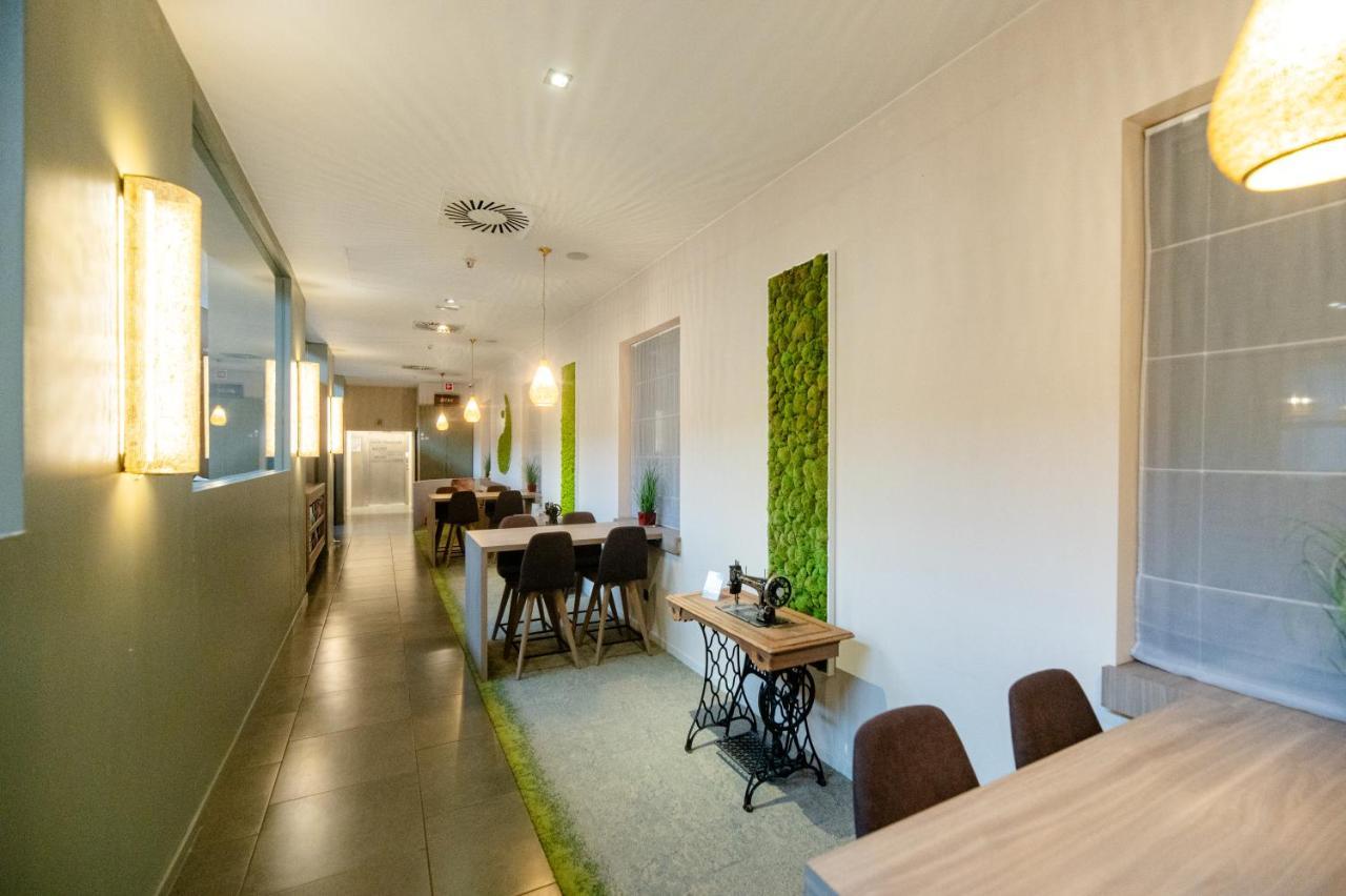 Hotel & Aparthotel Alize Mouscron Esterno foto